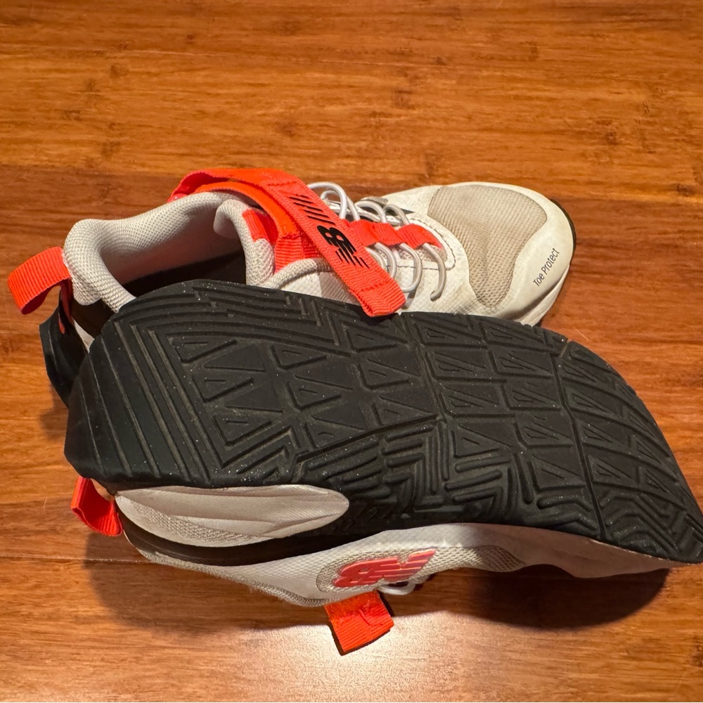New Balance Kids Sneakers - White, Black, and Red size 13 - Picture 6 of 7
